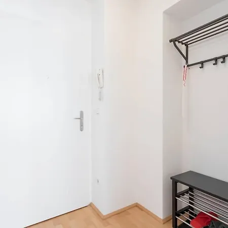 Apartment Bright In Hip & High Quality Neighborhood