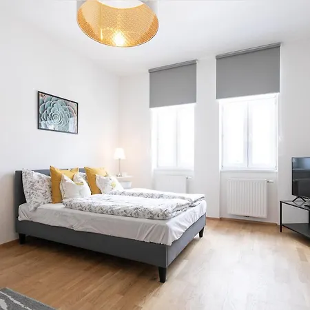 Apartment Mitten In Der Stadt L Lf22