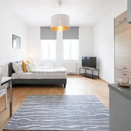 Apartment Mitten In Der Stadt L Lf22
