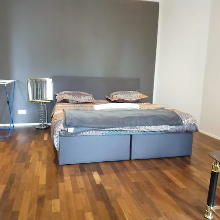 Deluxe 5p Mm A Apartment