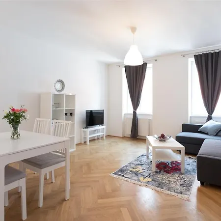 Apartment Charmante L Bg8