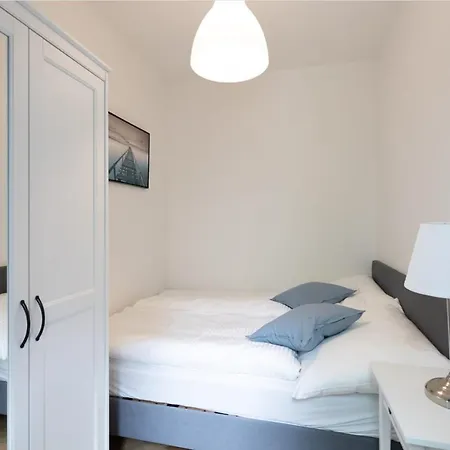Charmante L Bg8 Apartment