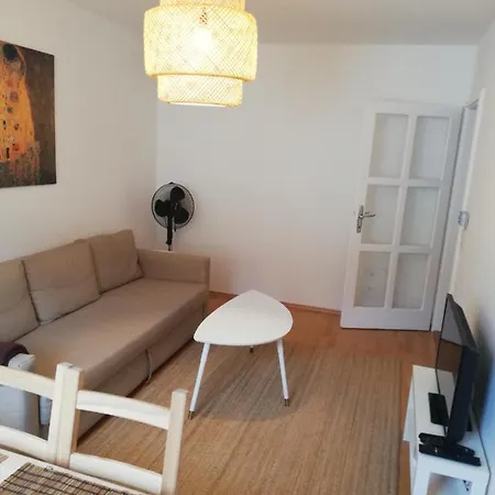 Living - Rustengasse