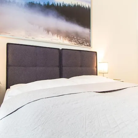 Erdberg I Contactless Check-in Apartment *
