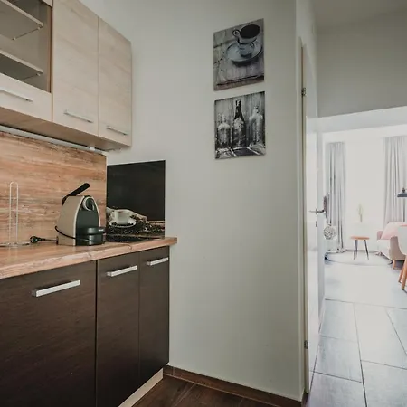 Apartment Zeus Design Sweet