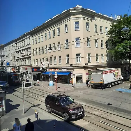 Апартаменты Maerzstrasse