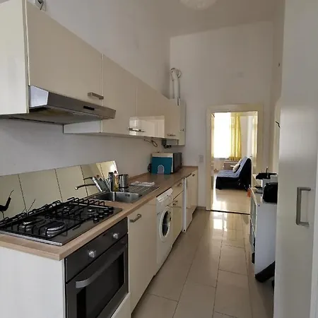 Apartment Alliierten L *
