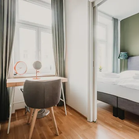 Zeus Design Lovely Apartment