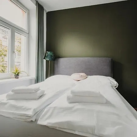 Zeus Design Lovely Apartment *