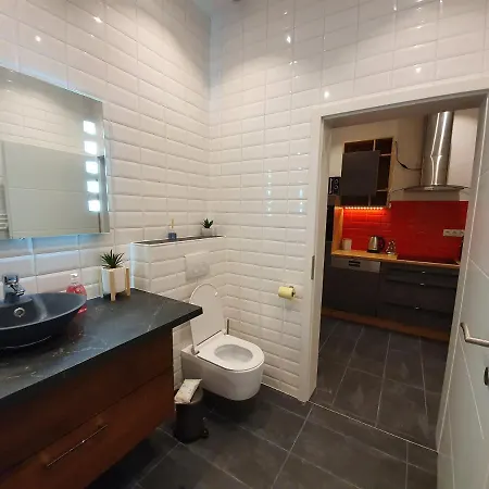 Frisch Renovierte Mit Einer Klimaanlage - Design Favoritenstraße 147