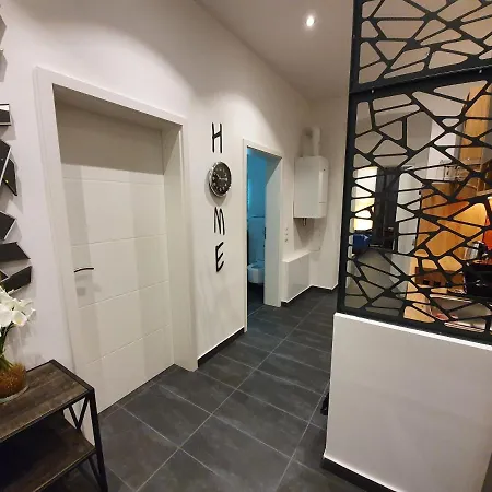 Apartment Design Favoritenstrasse *