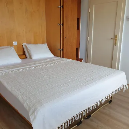 Rated - Ac, Wifi, 24h7days Self Check-in, Board Games, Netflix