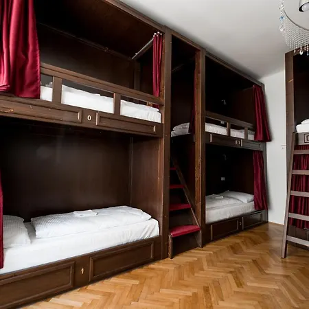 Boutique - Premium Hostel Bécs