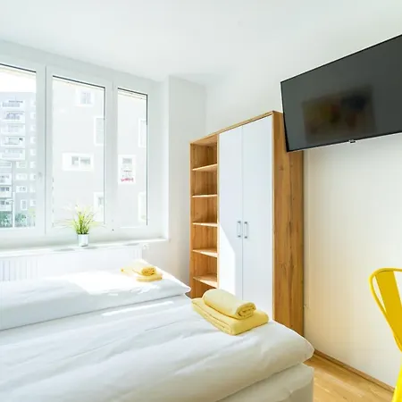 Feelgood Smartliving | Contactless Check-in 3*