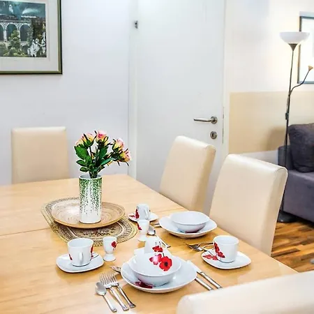 Cosy Near Stephansplatz Apartment *