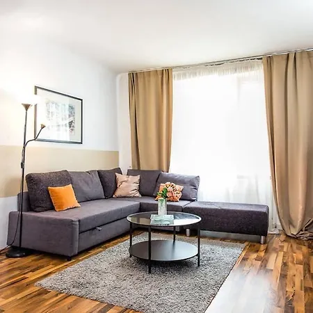 Cosy Near Stephansplatz Apartment *