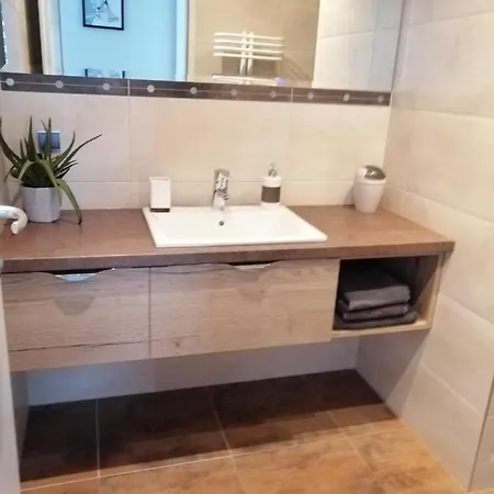 Apartament Dino Apartment