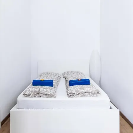 Wiener Buddha Style Flat With Inner Garden- Marzstrasse * Vienna