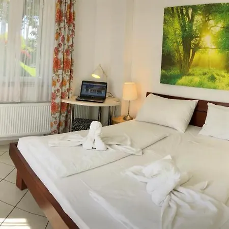 Apartment Ajo Garden - Contactless Check-in *