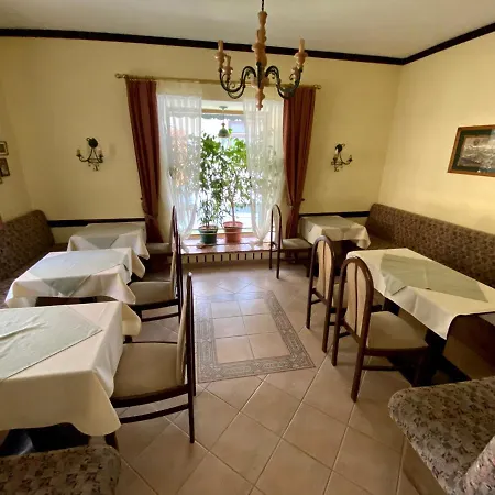 Auhof Guest house