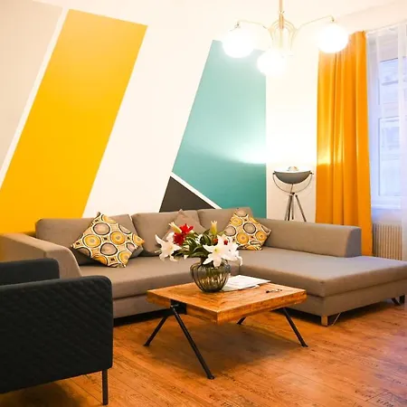 Modern Wiener Stadthalle Apartment *