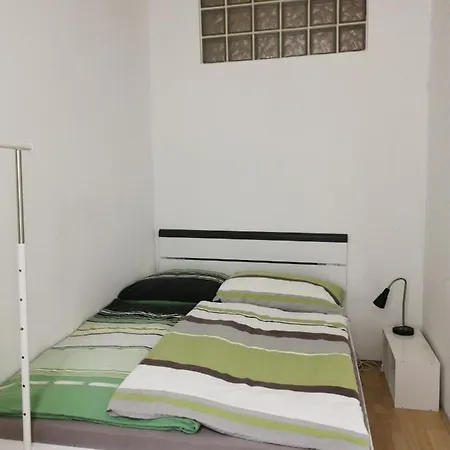 Apartment Alliierten L *