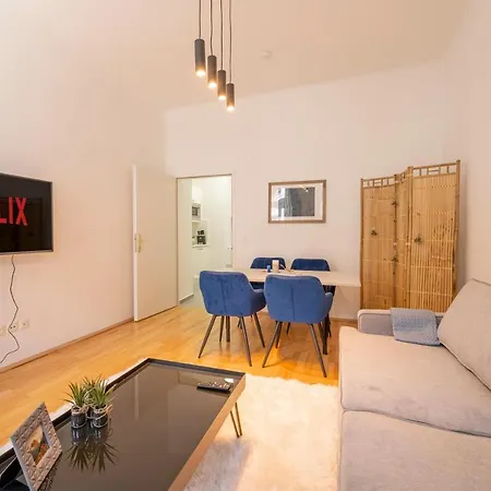 Appartamento Comfort Nahe Uno-city Und Vic I Levestate