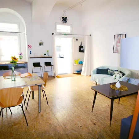 Apartment Laer Hundertwasserhaus Vienna