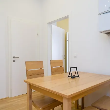 Aparthotel Or 1050 Vienna