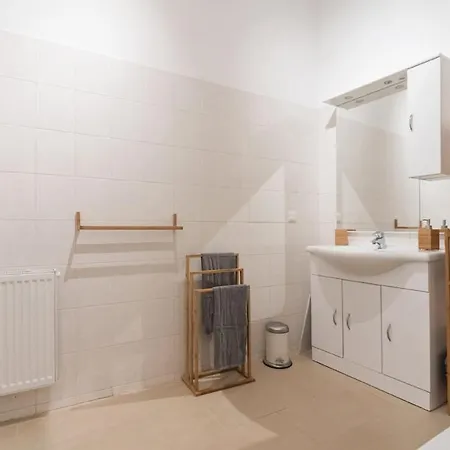 Apartment Caring Family Close To The Center *