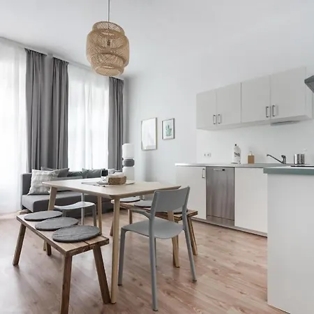 Caring Family Close To The Center Apartment Vienna