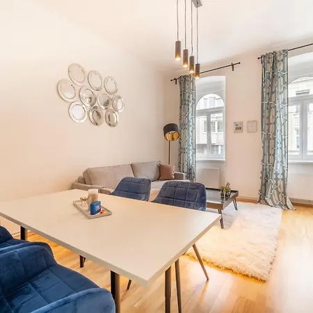 Apartment Comfort Nahe Uno-city Und Vic I Levestate