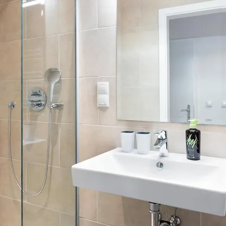 Deluxe Thaliastrasse Apartment Vienna