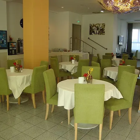 Hotel Lenas Donau Wenen