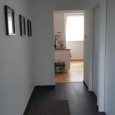 Moderne Maisonette Mit Terrasse