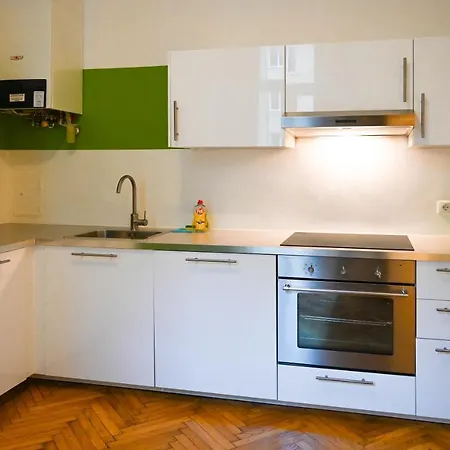 Apartment Backpacker Center