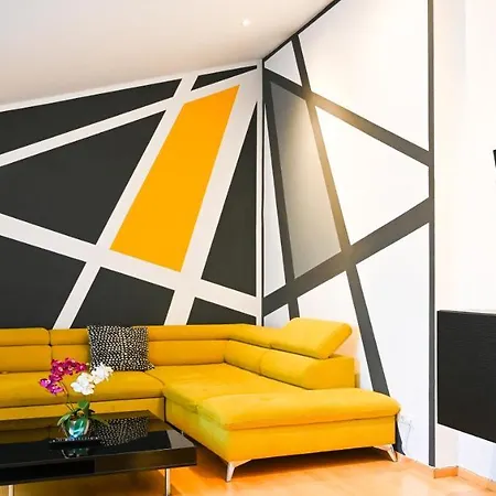 Modern Center Apartment Vienna