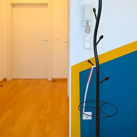 Apartment Modern Center