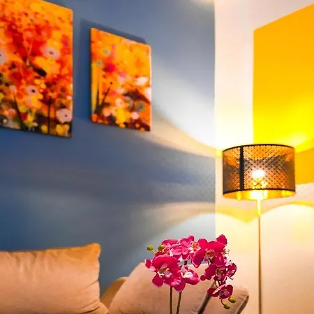 Backpacker Center Apartment