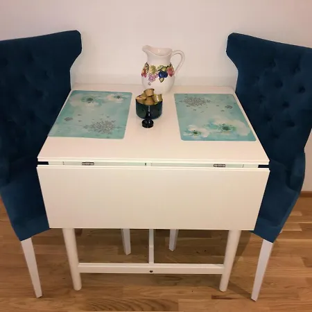 Flair And Design Apartment!