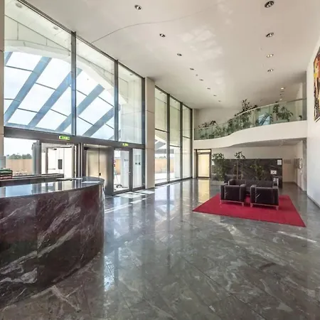 Apartment Luxus Penthouse Aussicht über Ganz *