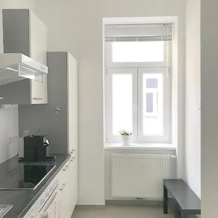 Flamingo Apartment