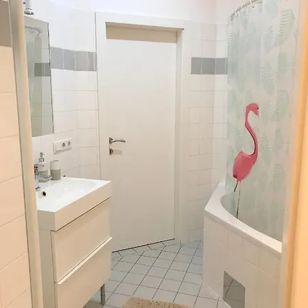 Flamingo Apartment *