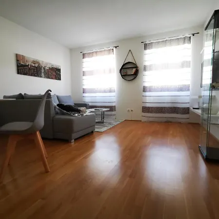 New 43m2 Stylish - 15 Min To City Center Apartment Vienna