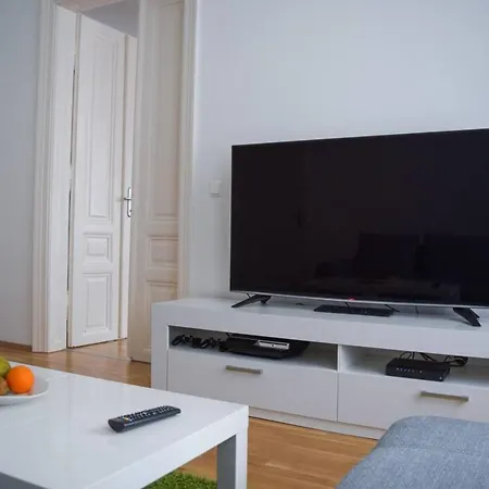 Modern Near Wu, Danube And Prater Apartment Wien