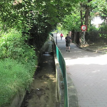 Nussdorf 2* Viena