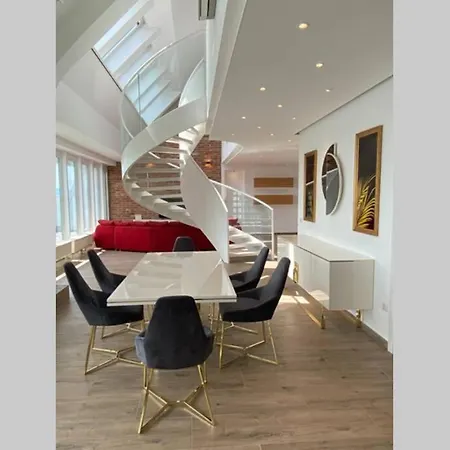 Apartment Luxus Penthouse Aussicht über Ganz