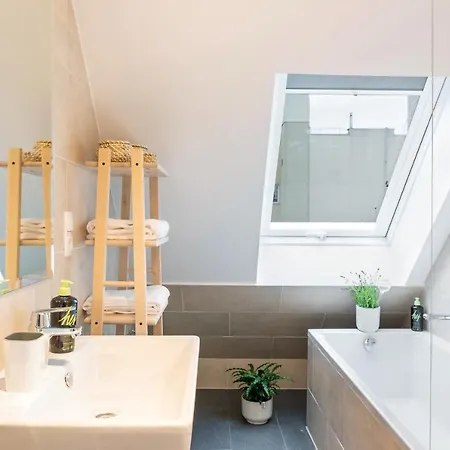Deluxe Thaliastrasse Apartment Vienna