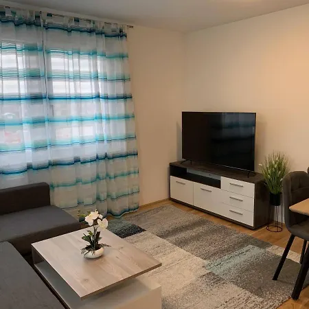 Modern Airconditioned City Close To Vic Apartmán *
