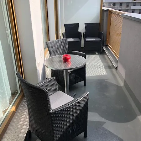 Neubau Stadlau Lägenhet *